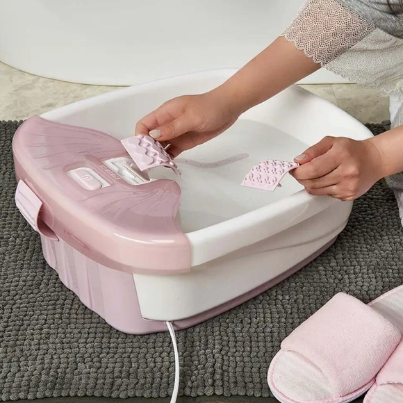 Homedics Bubble Bliss Deluxe Massaging Foot Spa with 3 Massaging Attachments - Picture 7 of 9